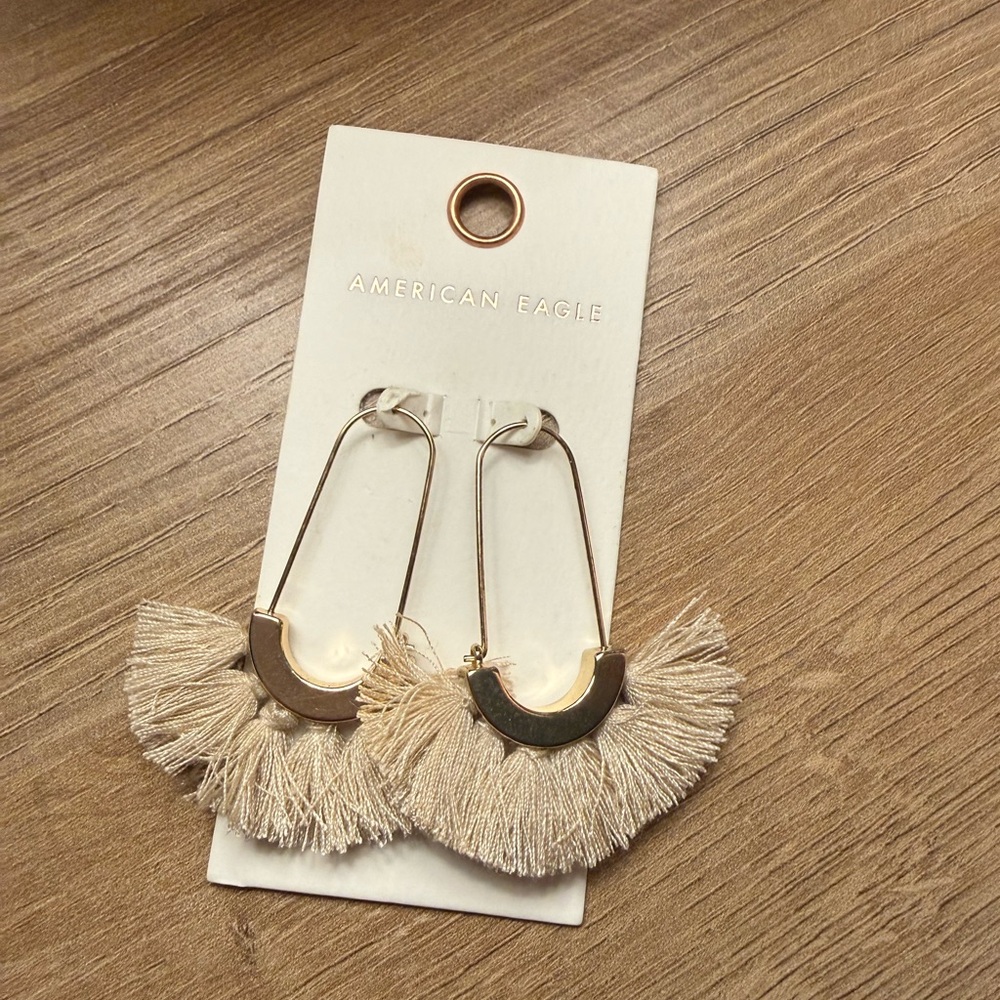 american eagle earrings